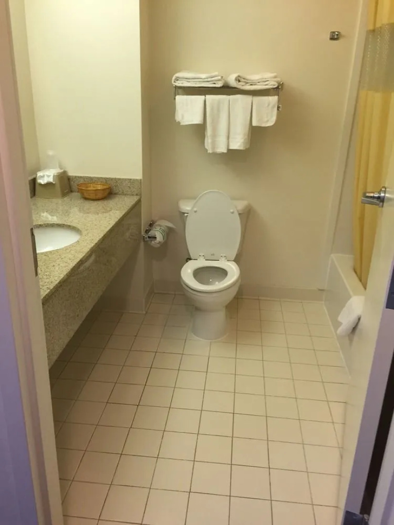 Red Carpet Inn Chambersburg