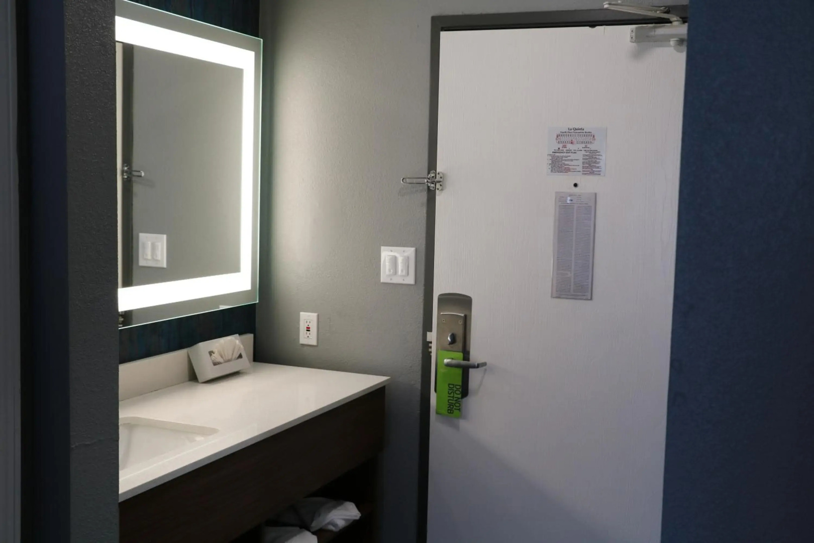 Studio 6 Huntsville, AL - US Space & Rocket Center