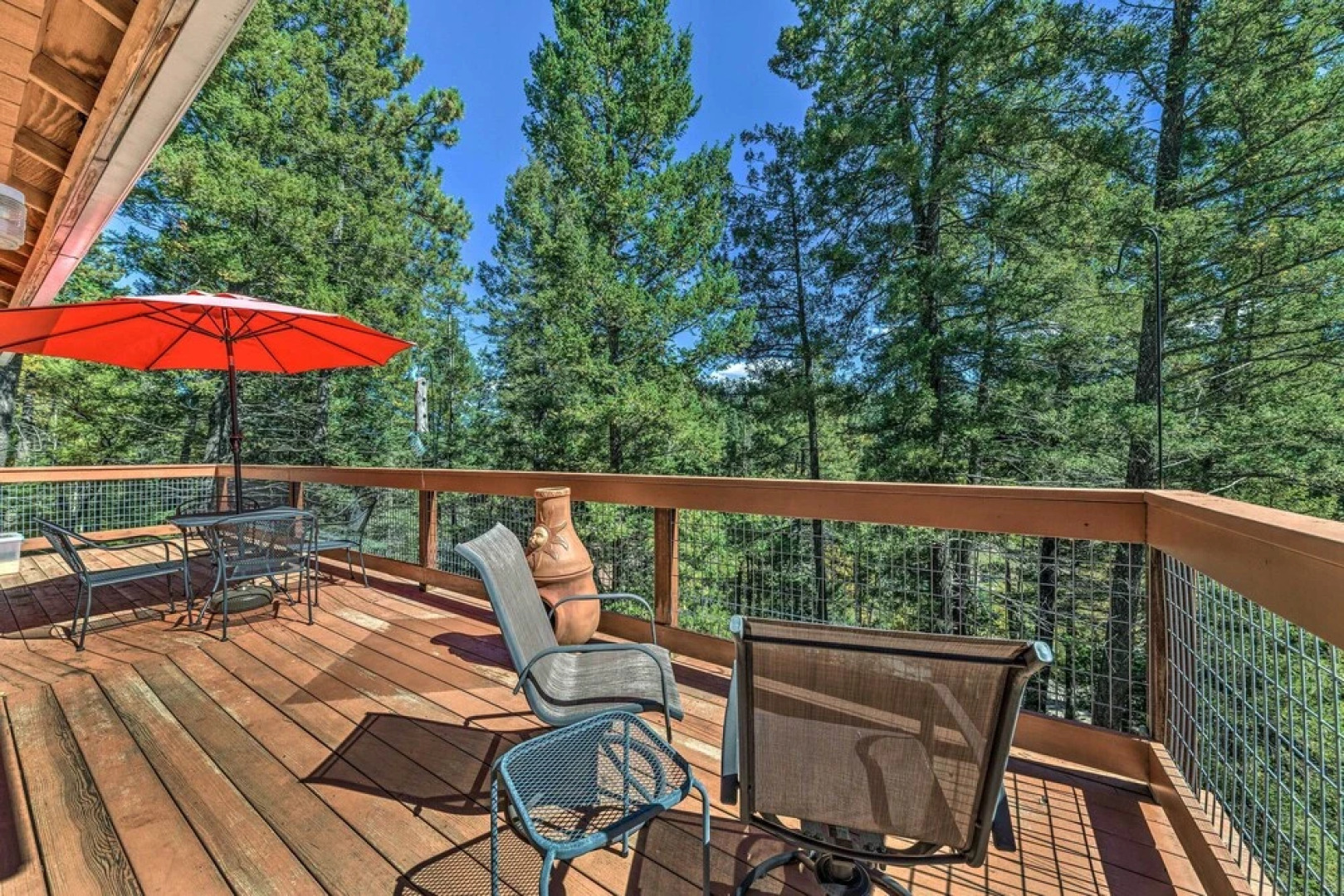 Cloudcroft Cabin w/ Deck < 2 Mi to Downtown!