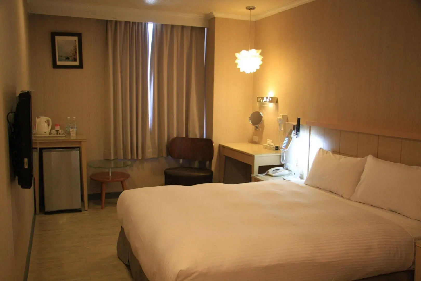 Just Enjoy Business Hotel