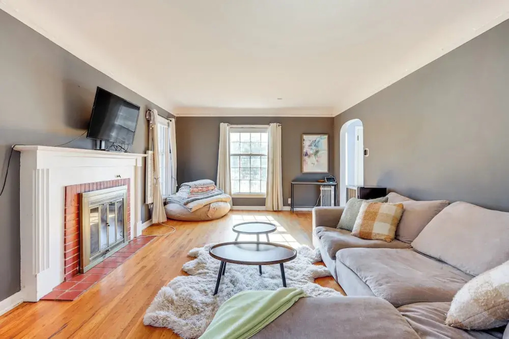 Half-mi to Unc: Historic Dtwn Greeley Home