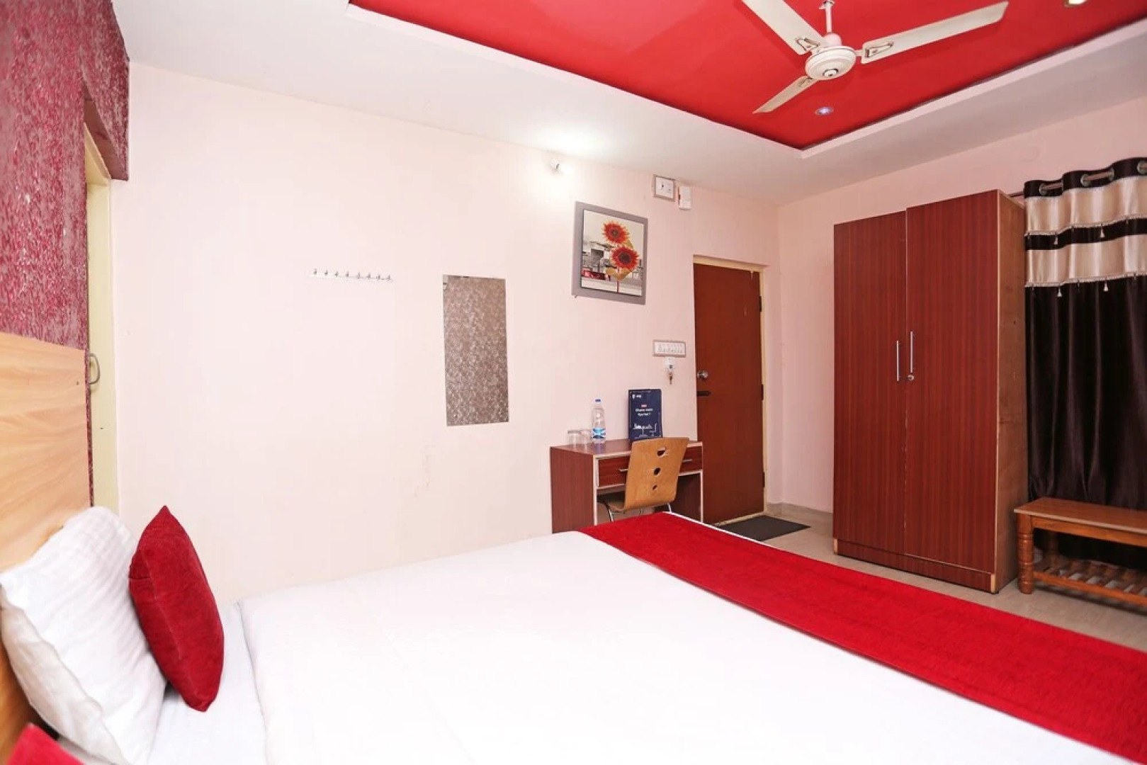 OYO 9592 Maharaja Palace Resort