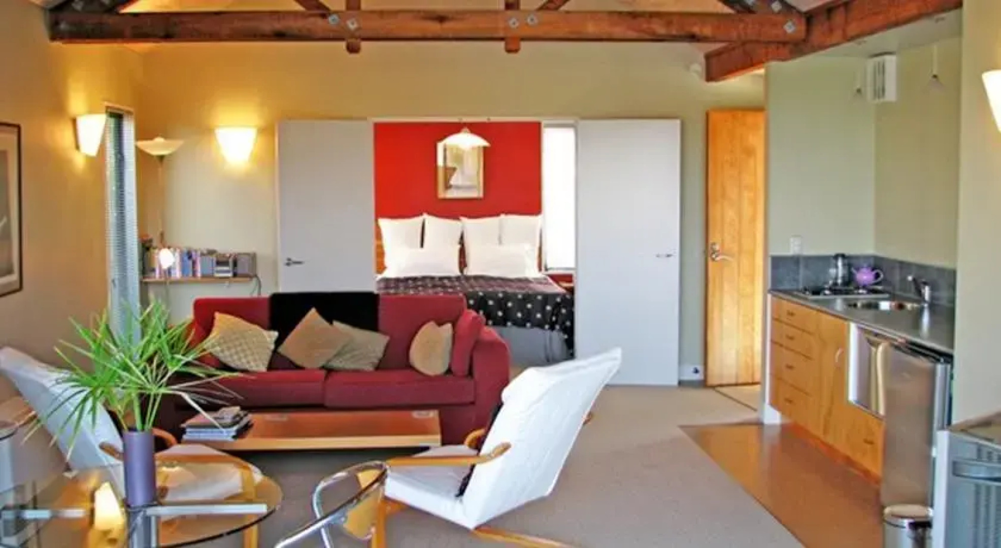 Aporo Pondsiders Luxury Cottages