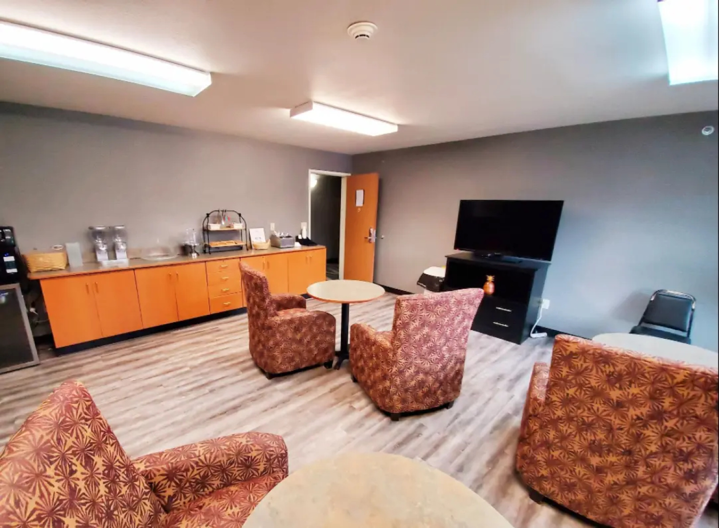 Americas Best Value Inn & Suites Racine