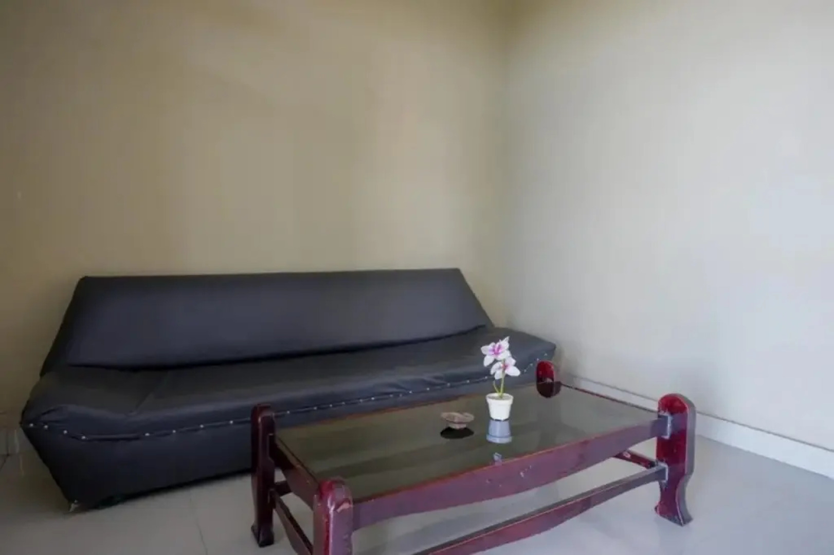 Hotel Larona by RedDoorz