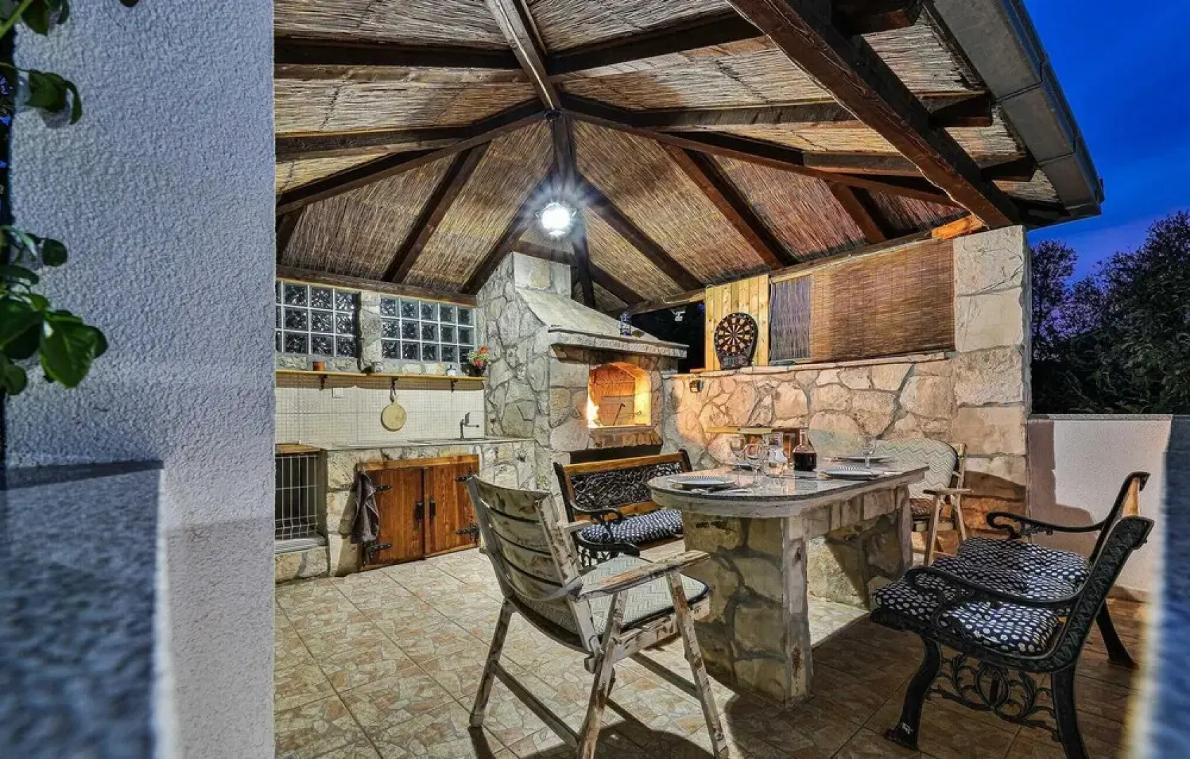 Beautiful Home in Drvenik Veliki With Wifi and 2 Bedrooms