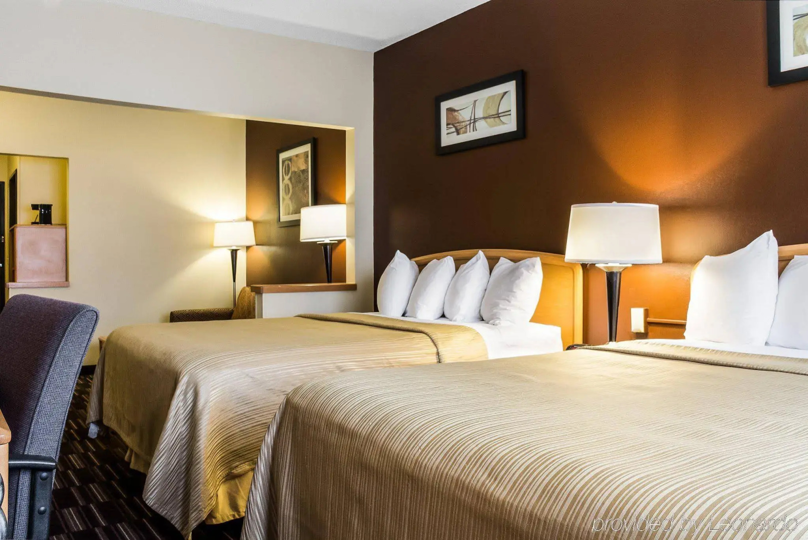 Quality Suites Near West Acres