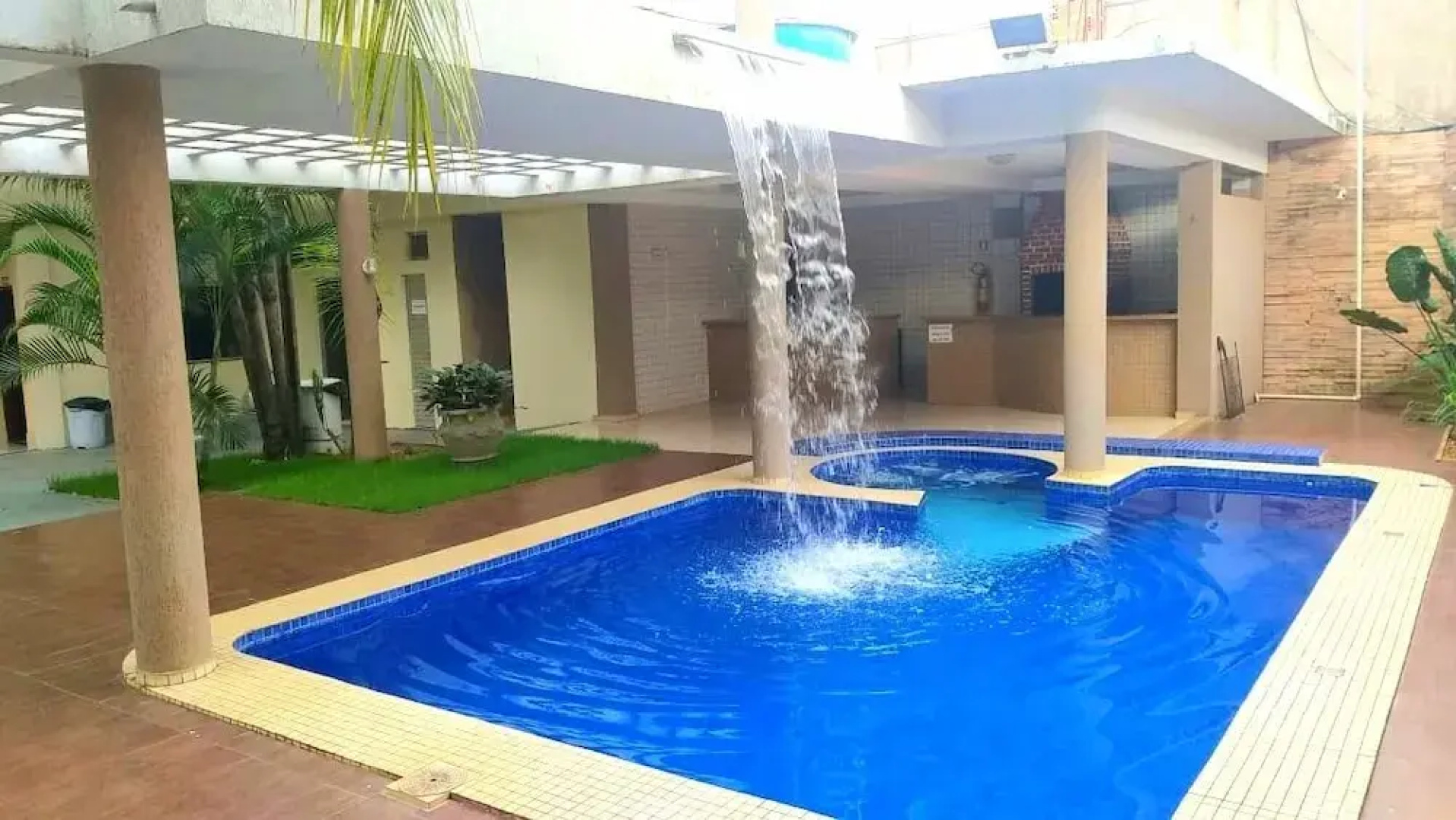 Serra's Comfort Hotel