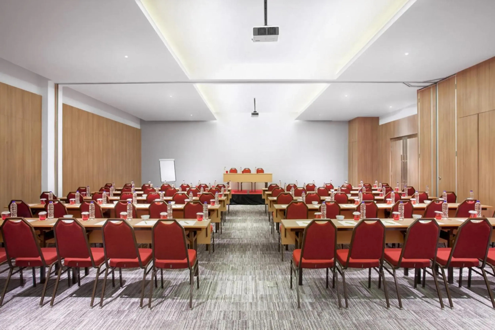 ibis Makassar City Center