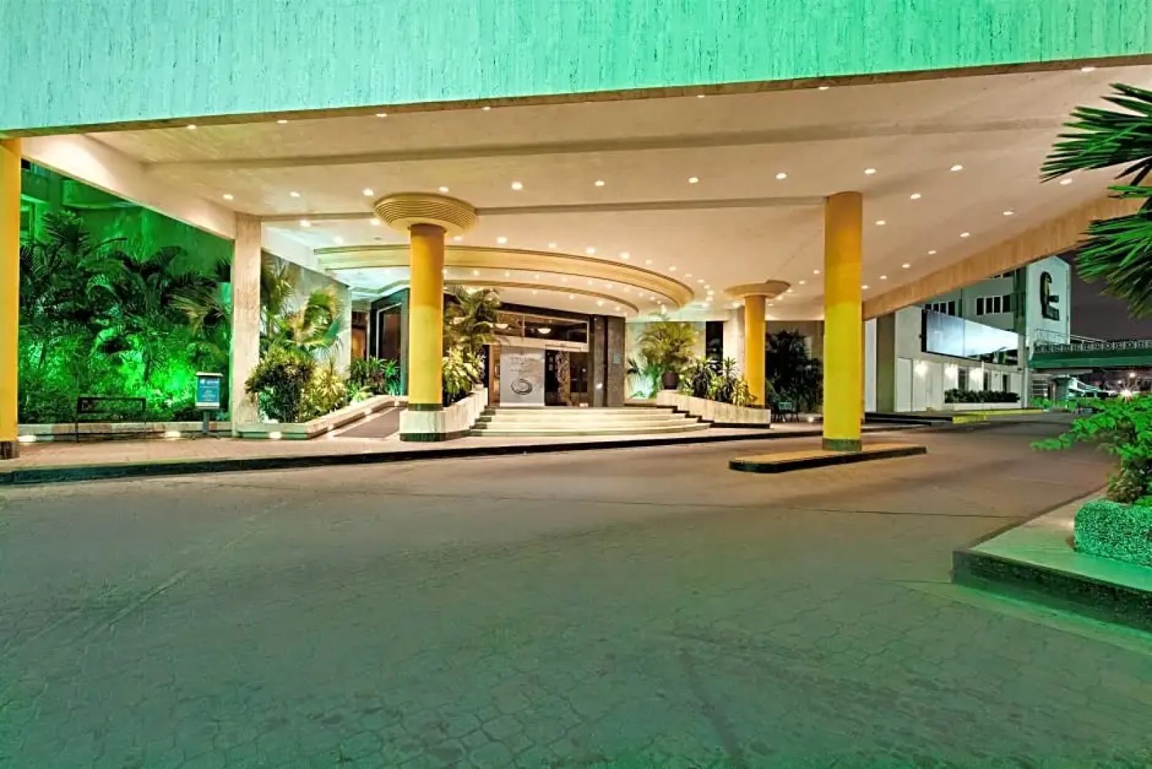 Crowne Plaza - Maruma Hotel & Casino