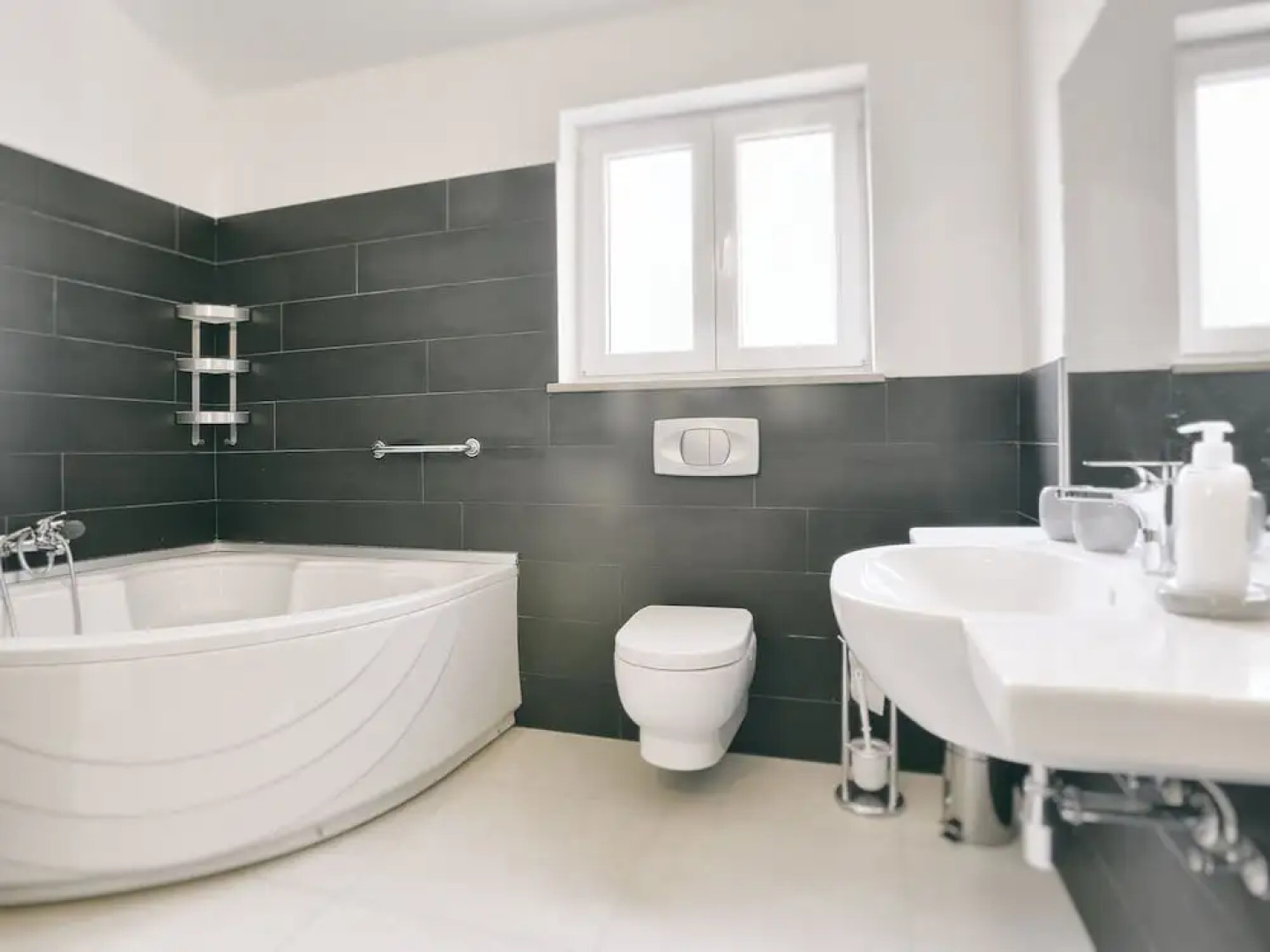 Luxurious Villa with Sauna & Hot Tub in Žminj