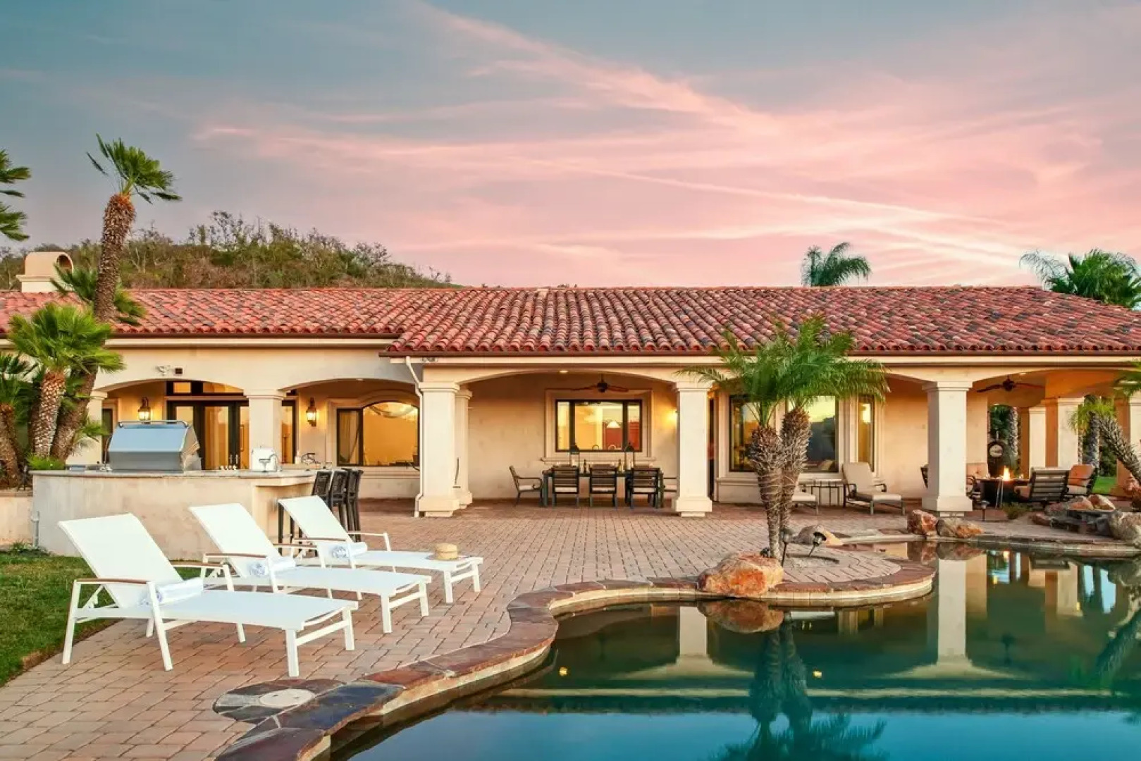 Sun Break by AvantStay Sun-Kissed Paradise w Infinity Pool Game Room