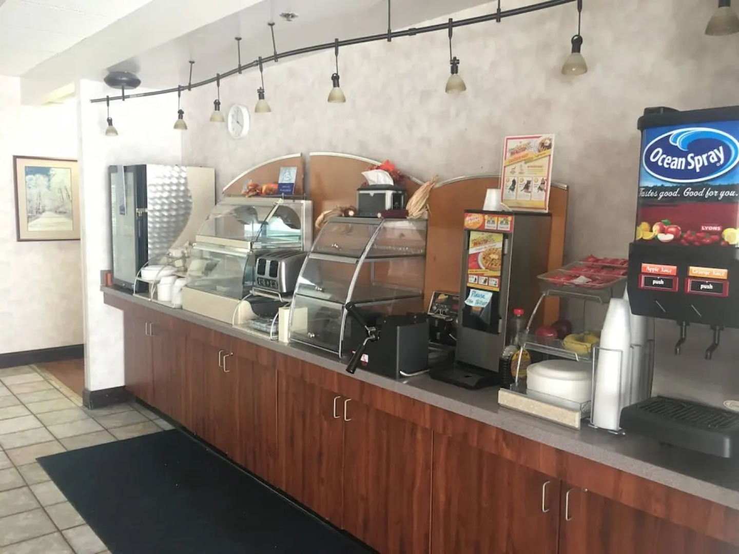 Mountain Inn & Suites - Erwin / I-26 at Exit 40