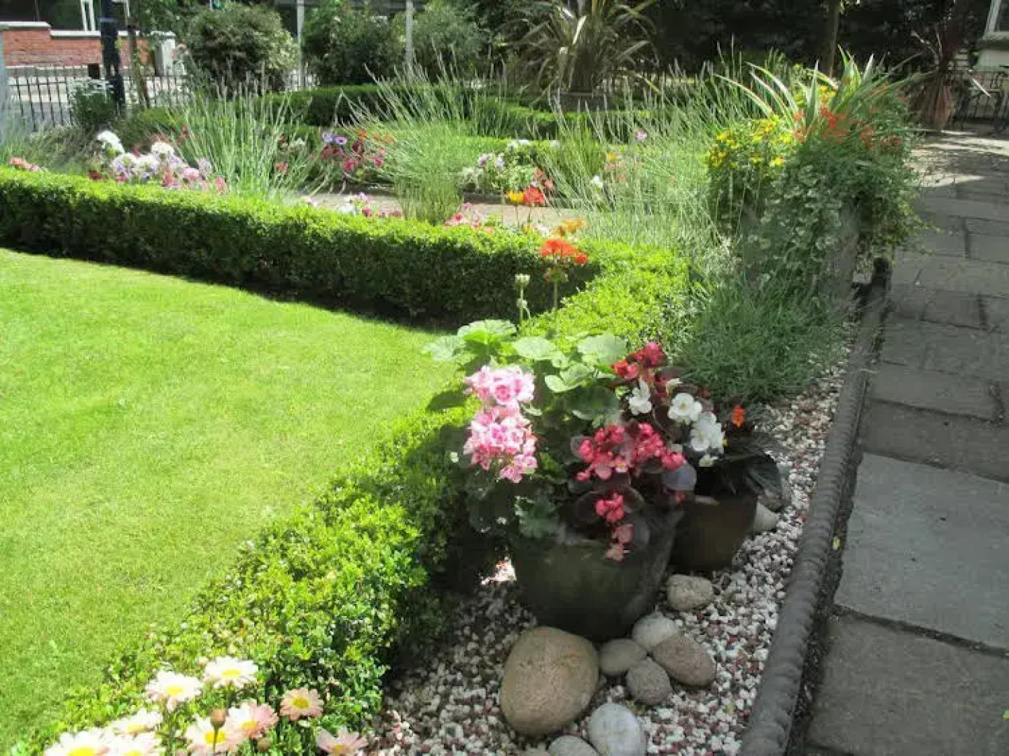 Kenwood Guest House — ОТЕЛЬ ЗАКРЫТ