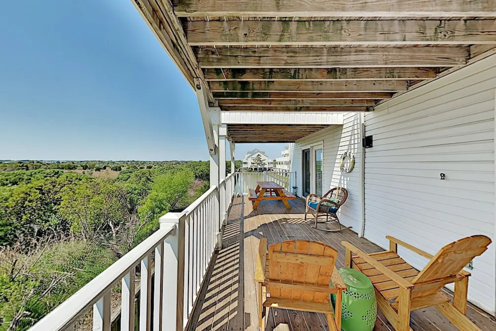 Jinks Creek Corner Unit W/ Pool, 2 Blocks To Beach 3 Bedroom Condo