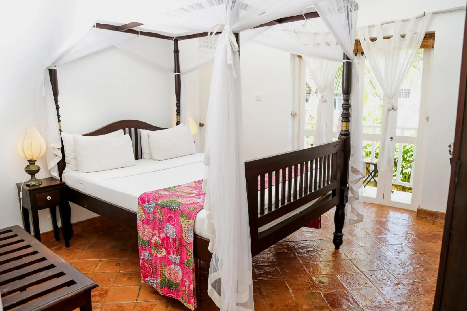 Mango House