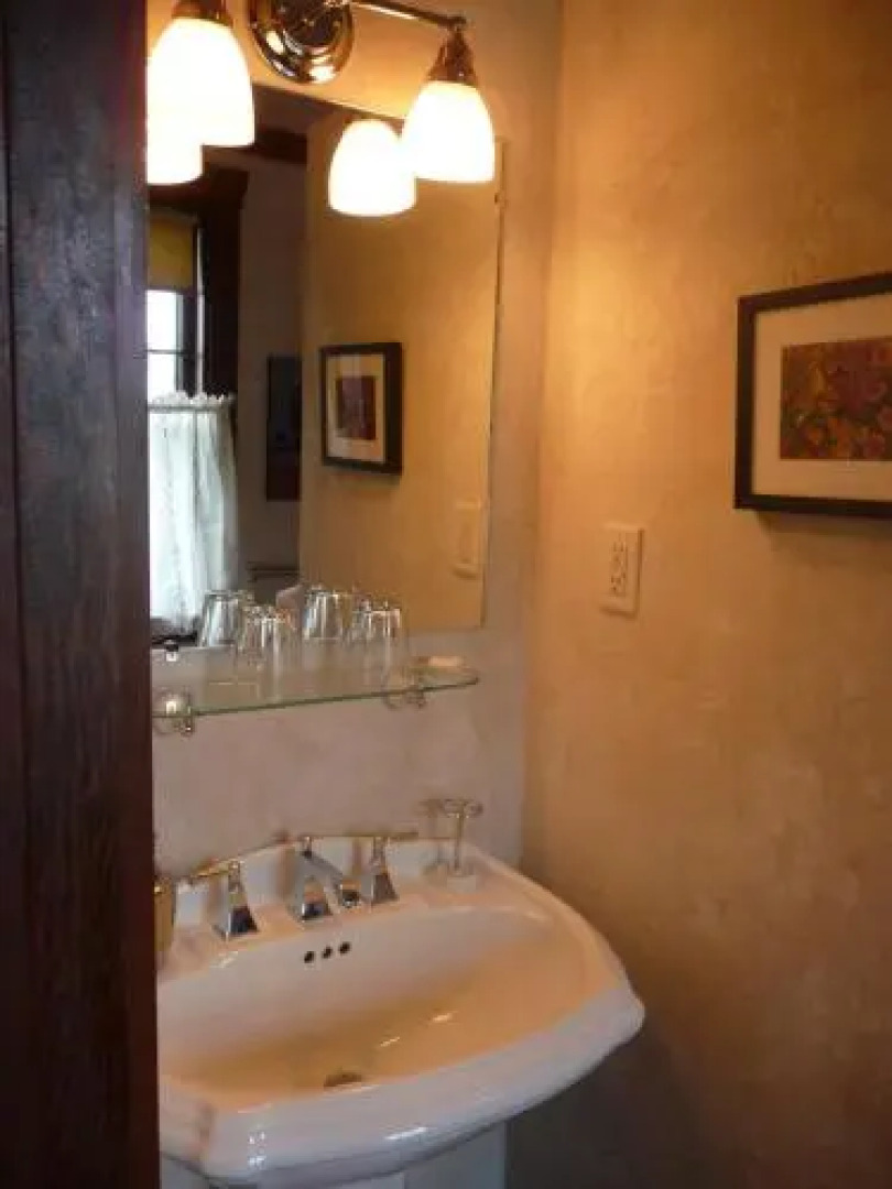 Blossom's Bed & Breakfast