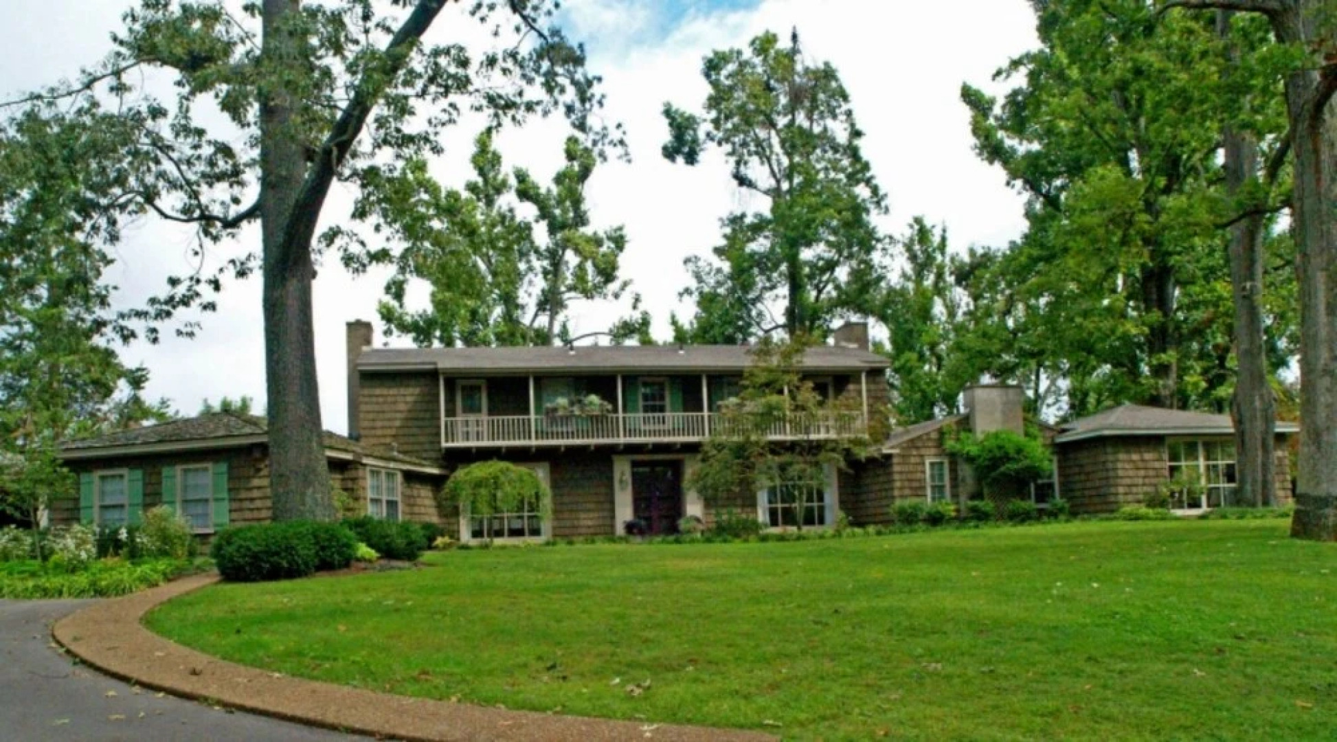 Ruby Lodge at Spring Lake Woods