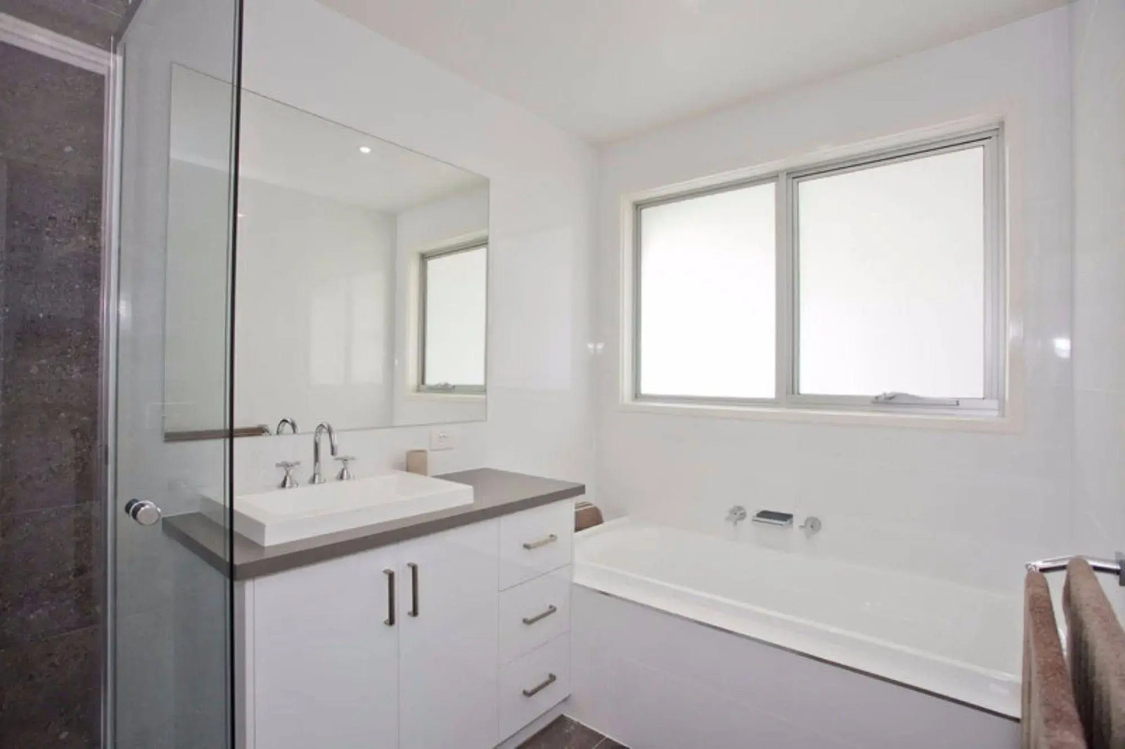 Whitewater Apartments