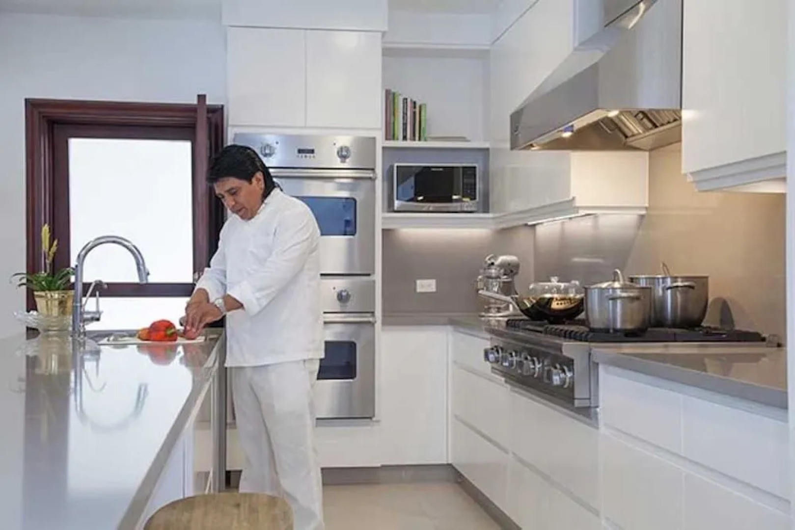 Casa B Institutional