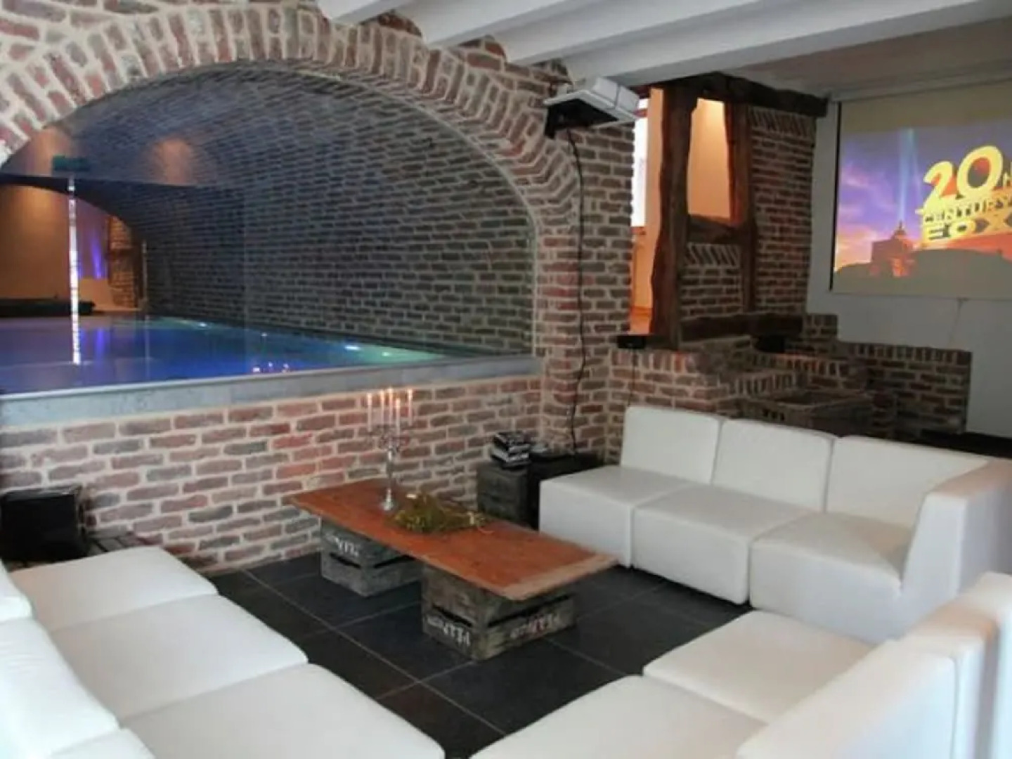 Attractive Holiday Home with Pool, Hot Tub, Fireplace near Spa