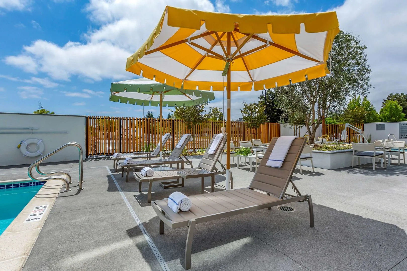 Hotel Centro Sonoma Wine Country, Tapestry Collection Hilton