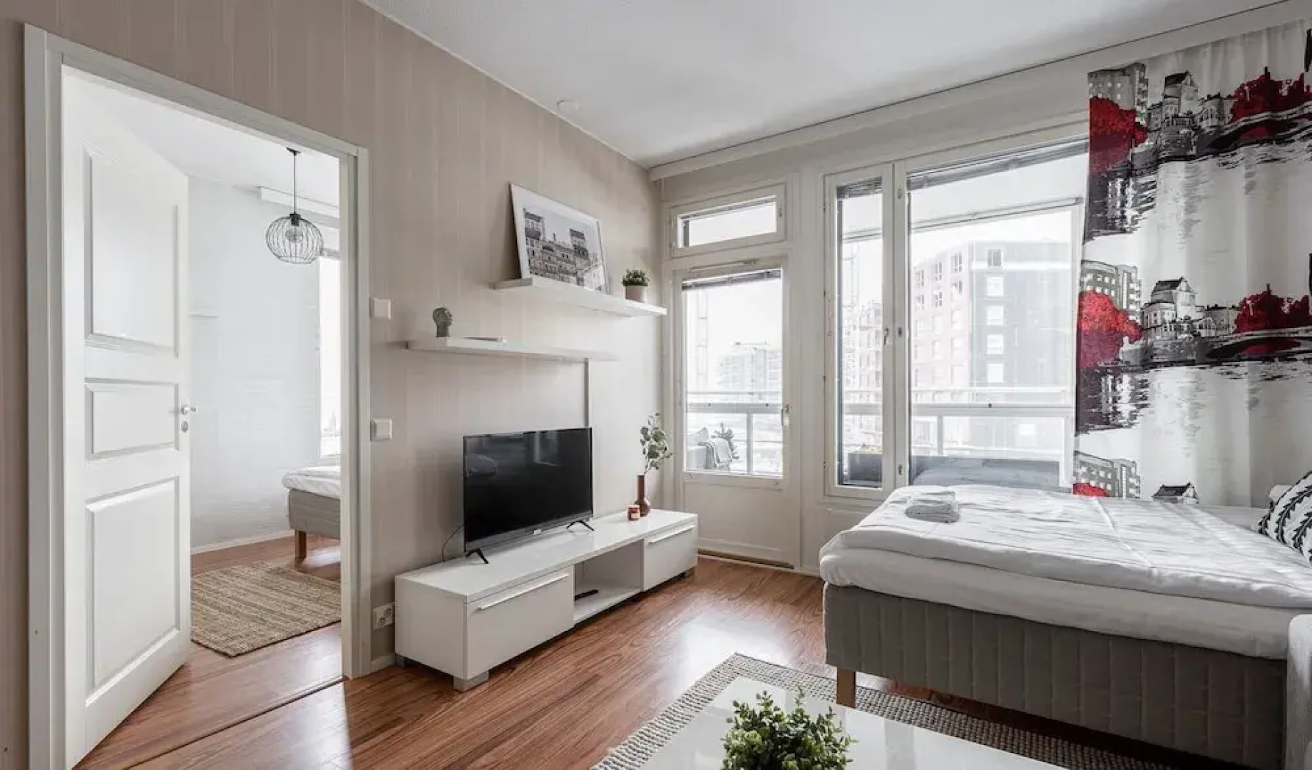 Homelike 1BR with Sauna, Free Parking & Balcony