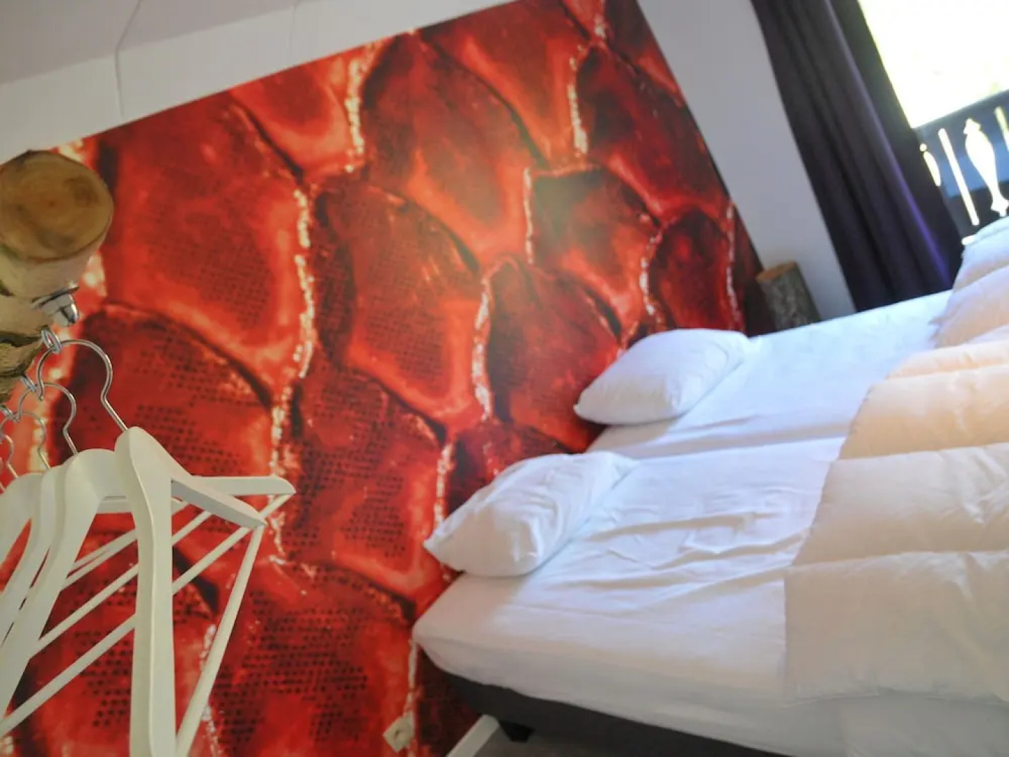 Modern Luxury Chalet With a Fireplace and Private spa