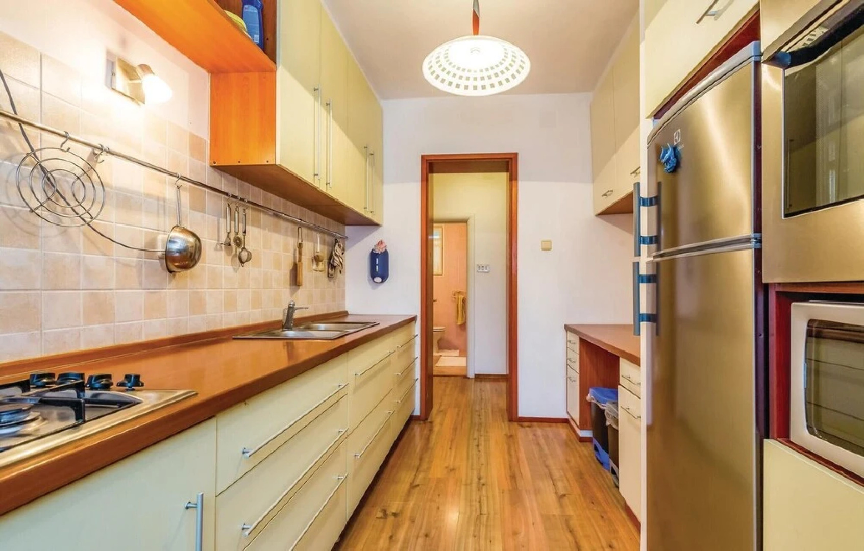 Amazing Home in Mundanije With Wifi and 3 Bedrooms