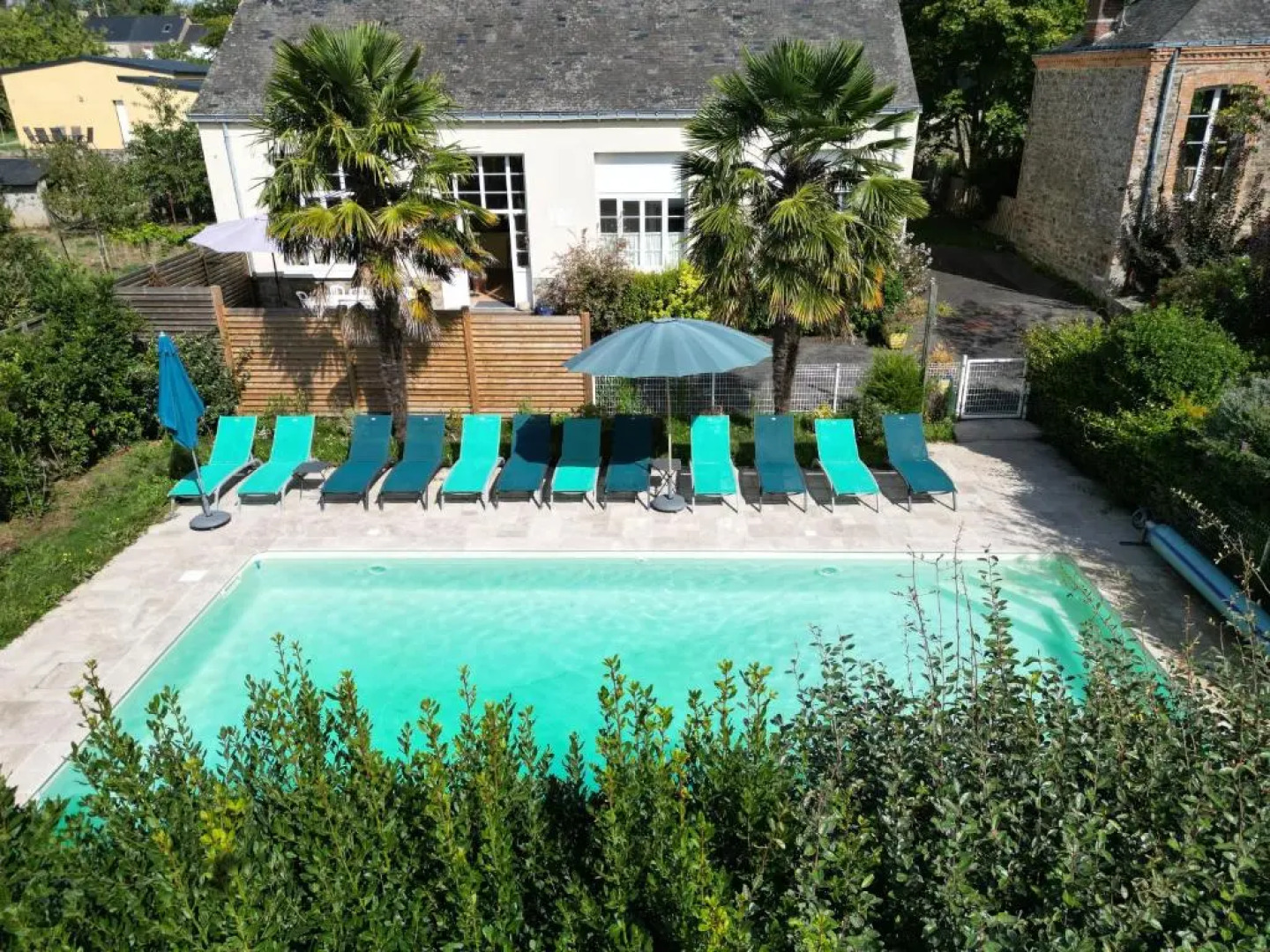 LA RECREATION _ Ancienne école de 1850 rénovée en maison d'hôtes