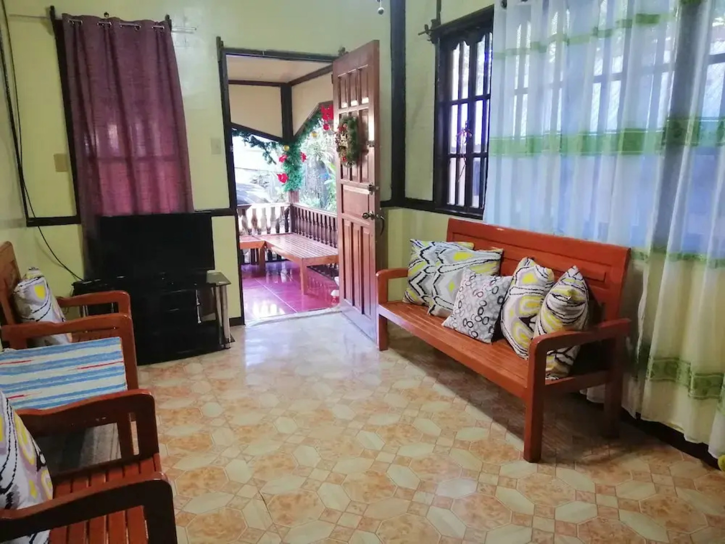 Cherry's Transient Hub - Puerto Princesa