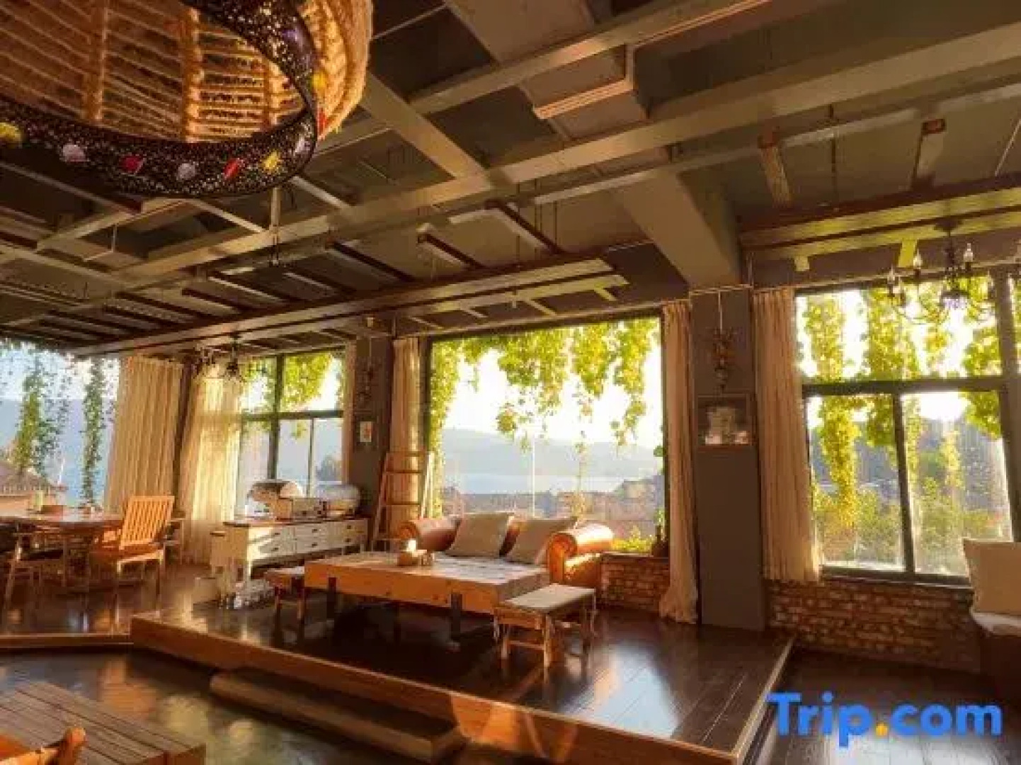 Tinghuatang Seaview Garden Inn