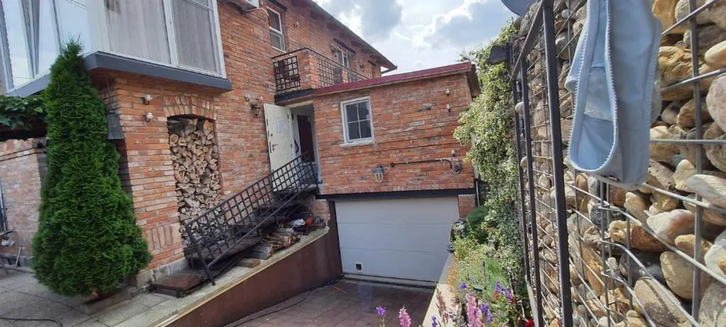 Lexington Guest House