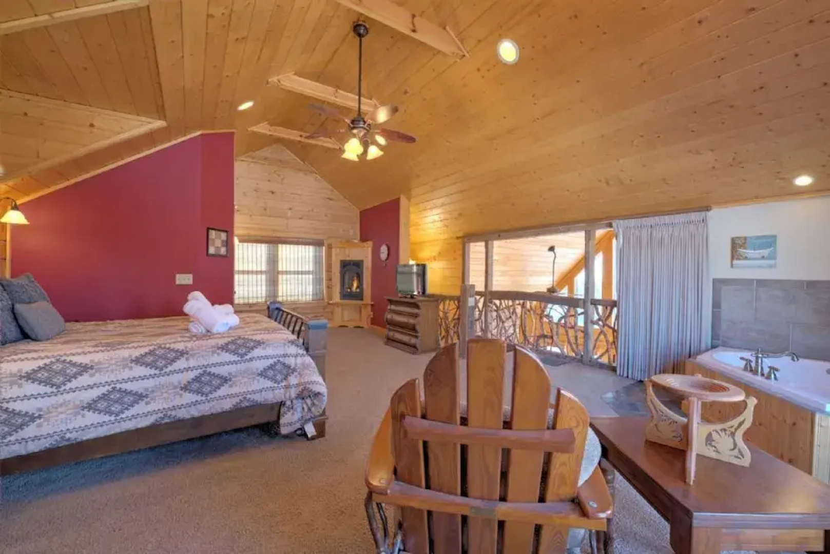 Black Bear Lodge at Scenic Wolf Resort - 3 Br Cabin