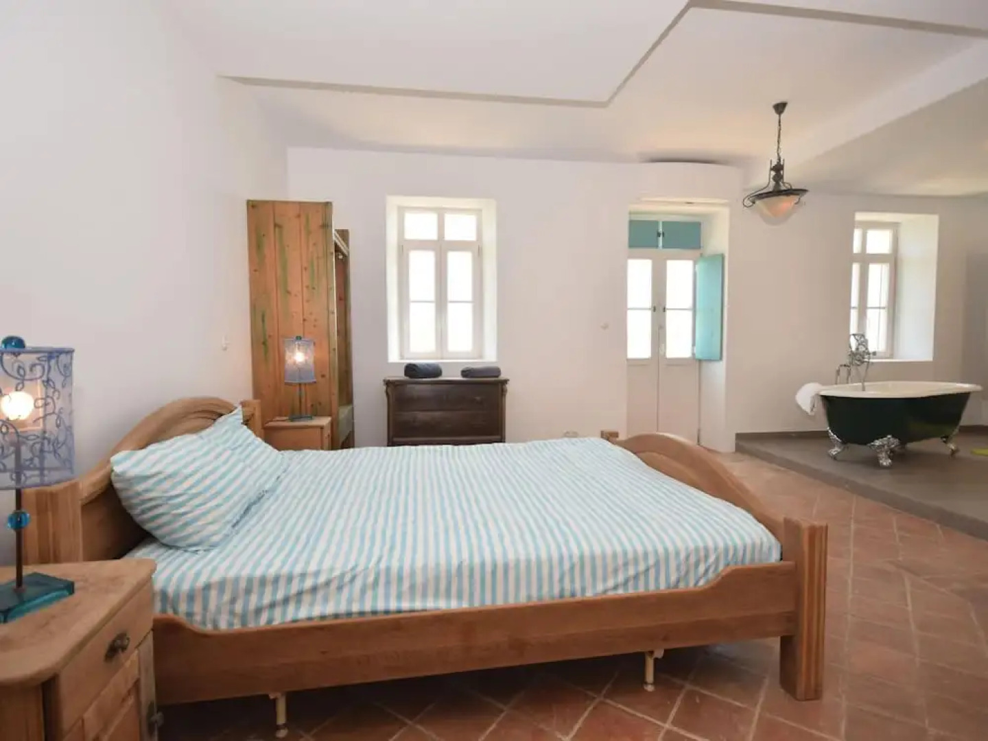 Elegant Loule Mansion With Pool