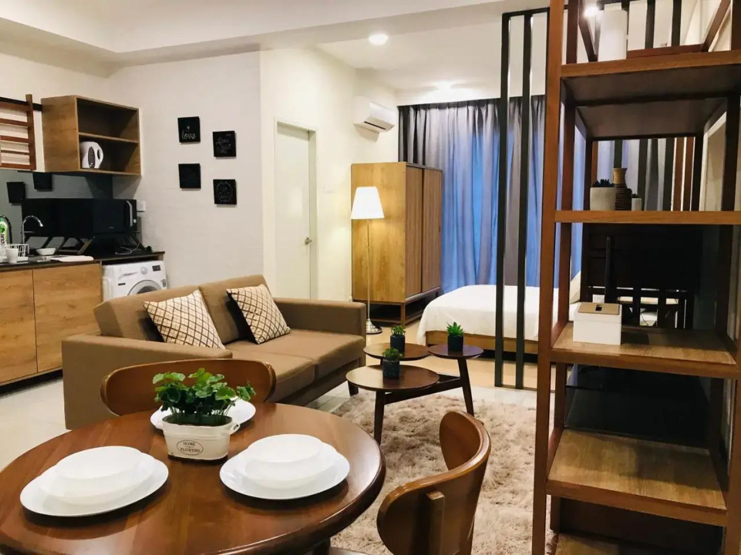 dESir Suite TimurBay