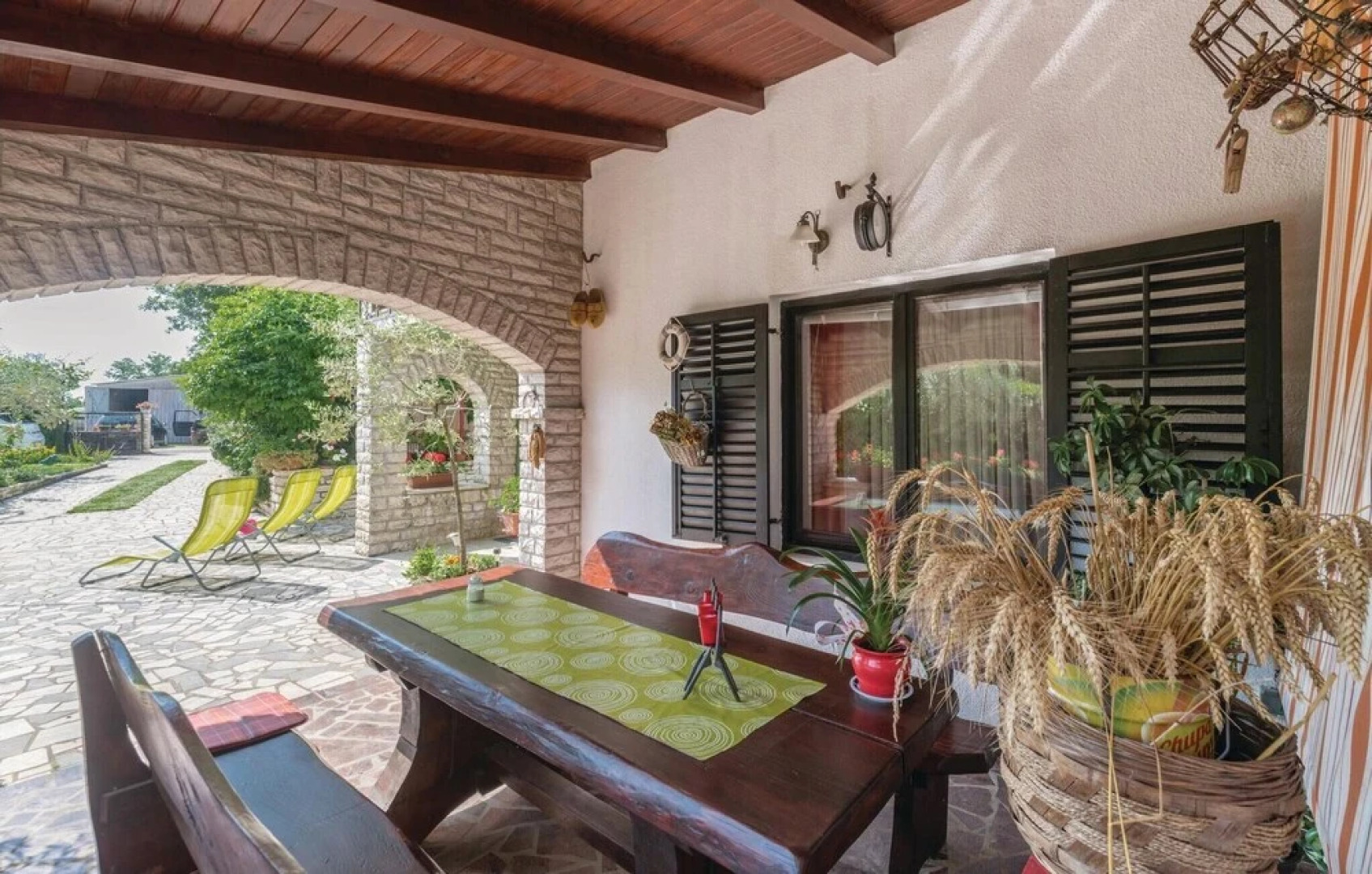 Stunning Home in Manjadvorci With Wifi and 3 Bedrooms