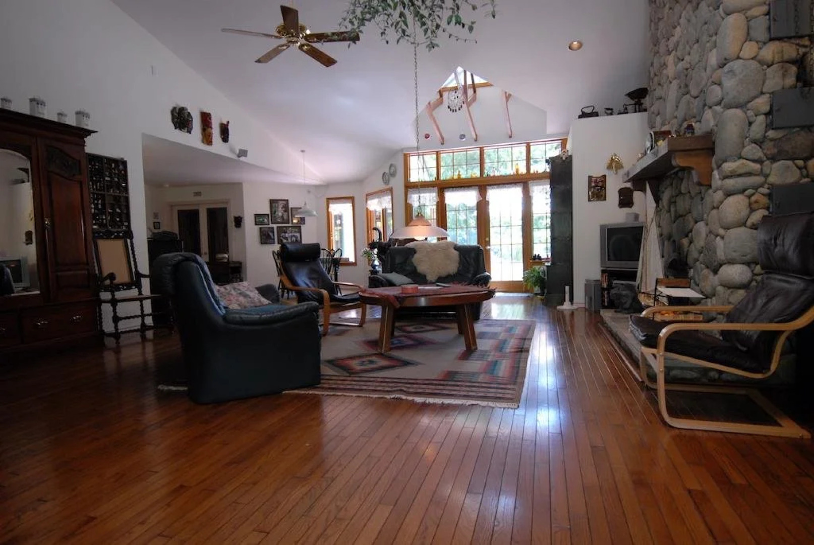 Cobble House Bed & Breakfast