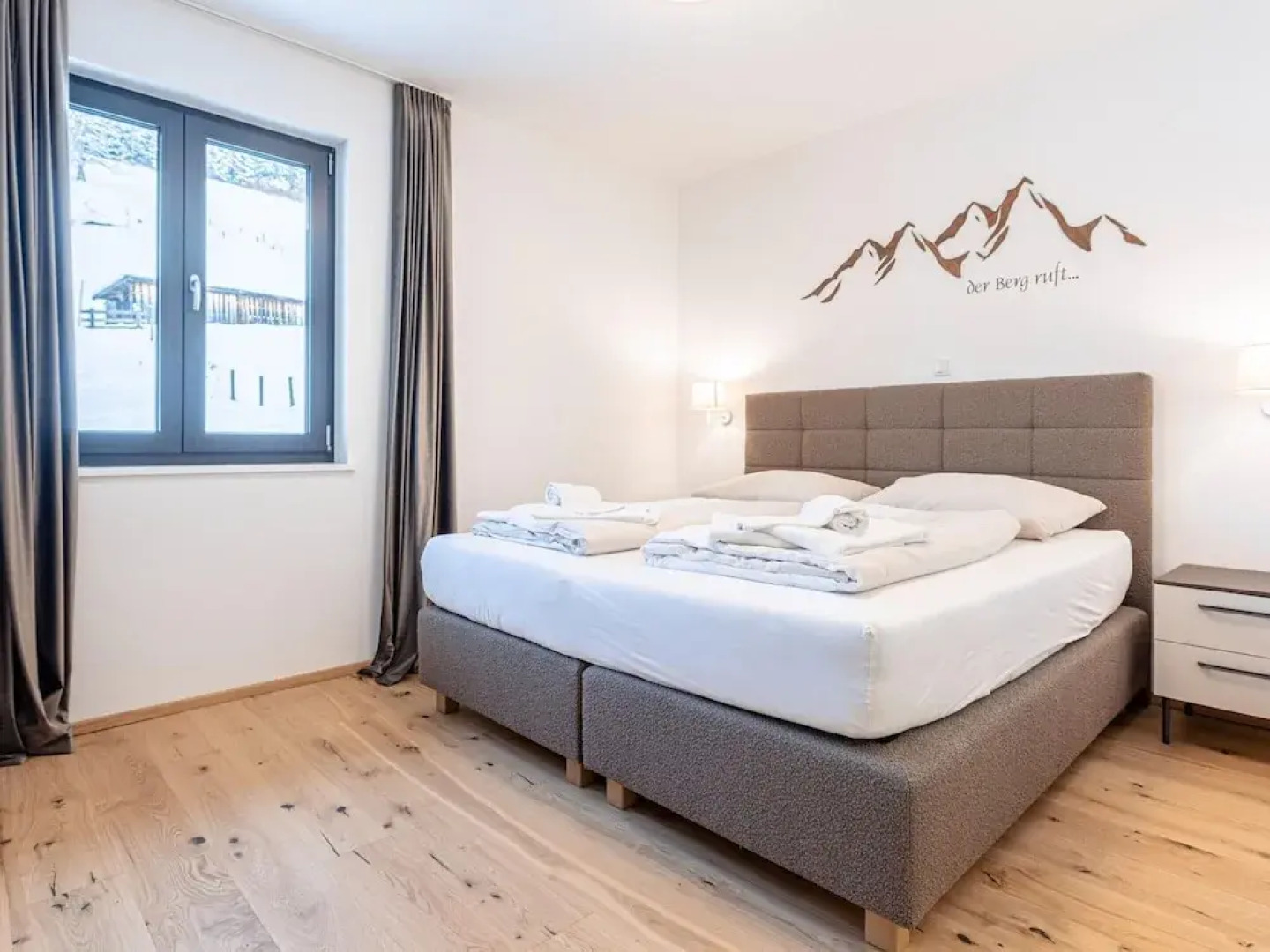 Apartment With Shared Infinity Pool