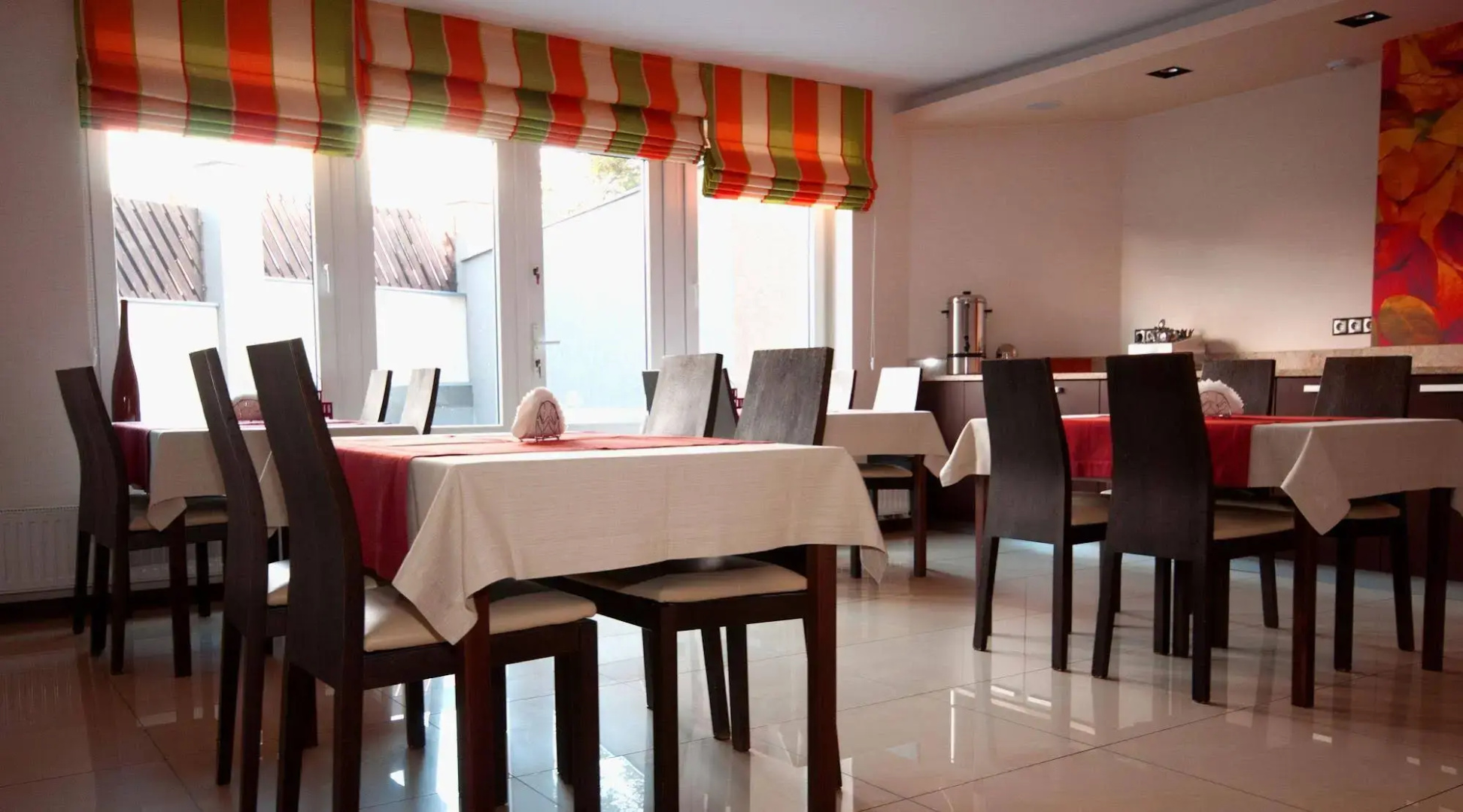 La Petite Hotel