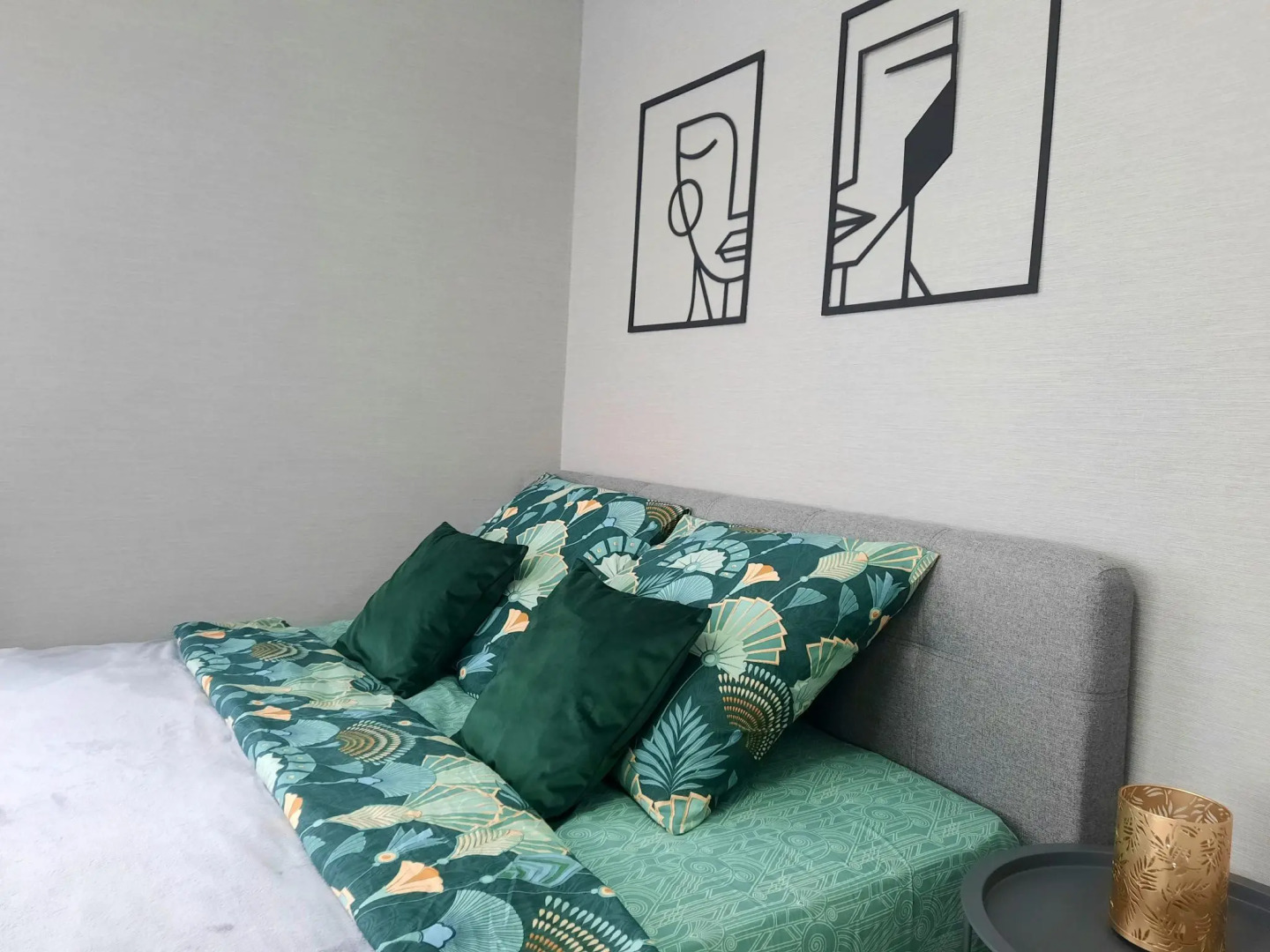 Odeyalkin (Одеялкин) на улице Софинского