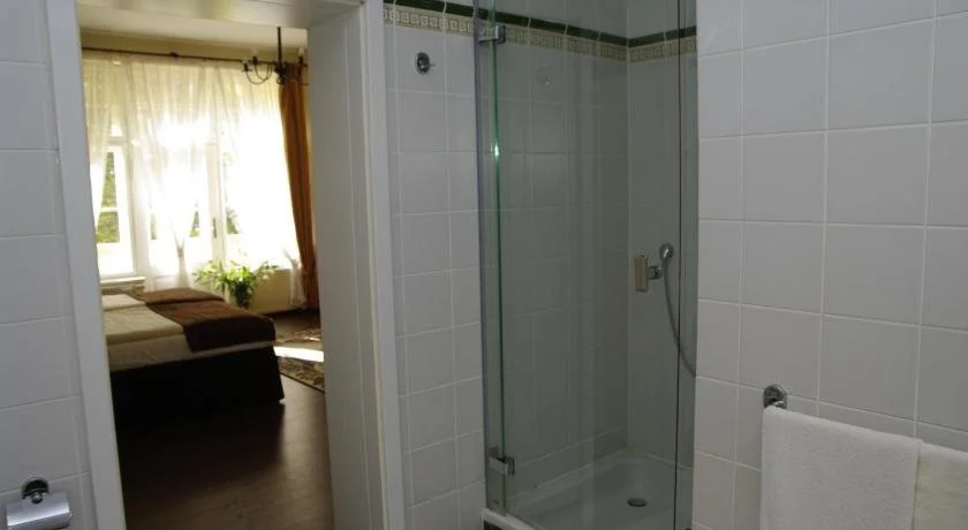 Pensjonat - Restauracja Żółty Domek