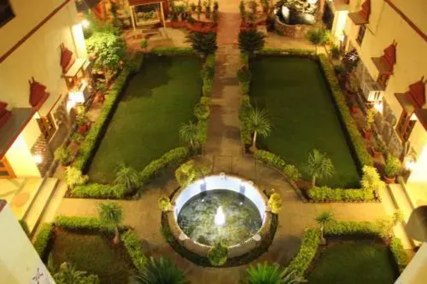 Ishwari Niwas Palace