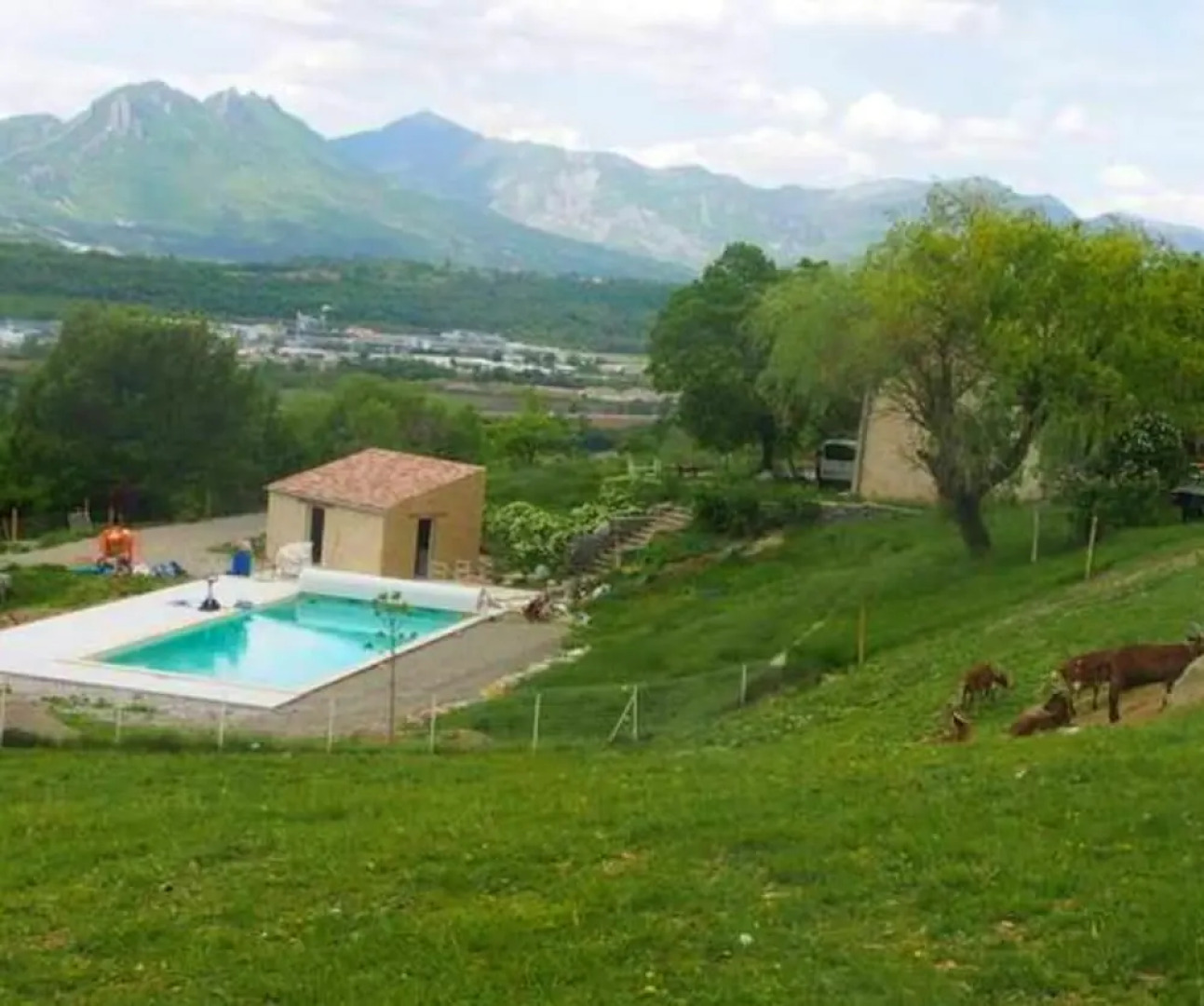 Villa With 2 Bedrooms in Sisteron, With Wonderful Mountain View, Private Pool, Furnished Garden - 160 km From the Beach