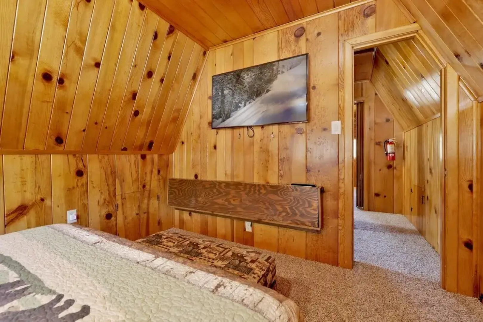 2164-fawnskin Tree House 3 Bedroom Home by Redawning