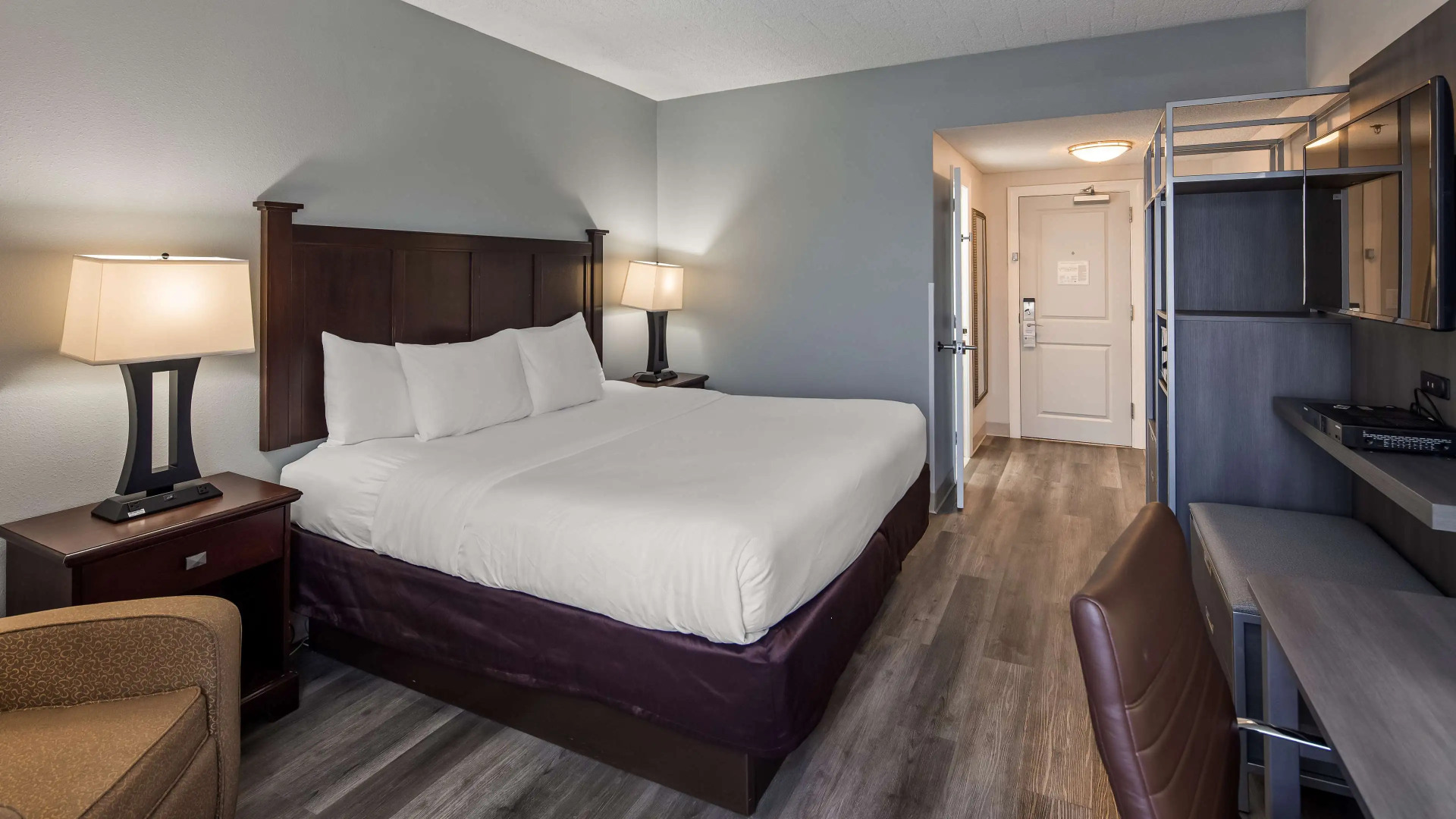 Best Western Paramus Hotel & Suites