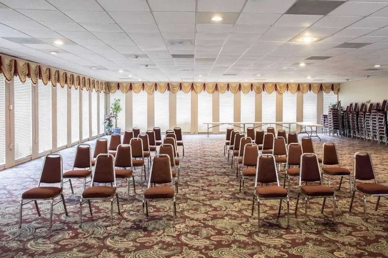 Rodeway Inn & Conference Center