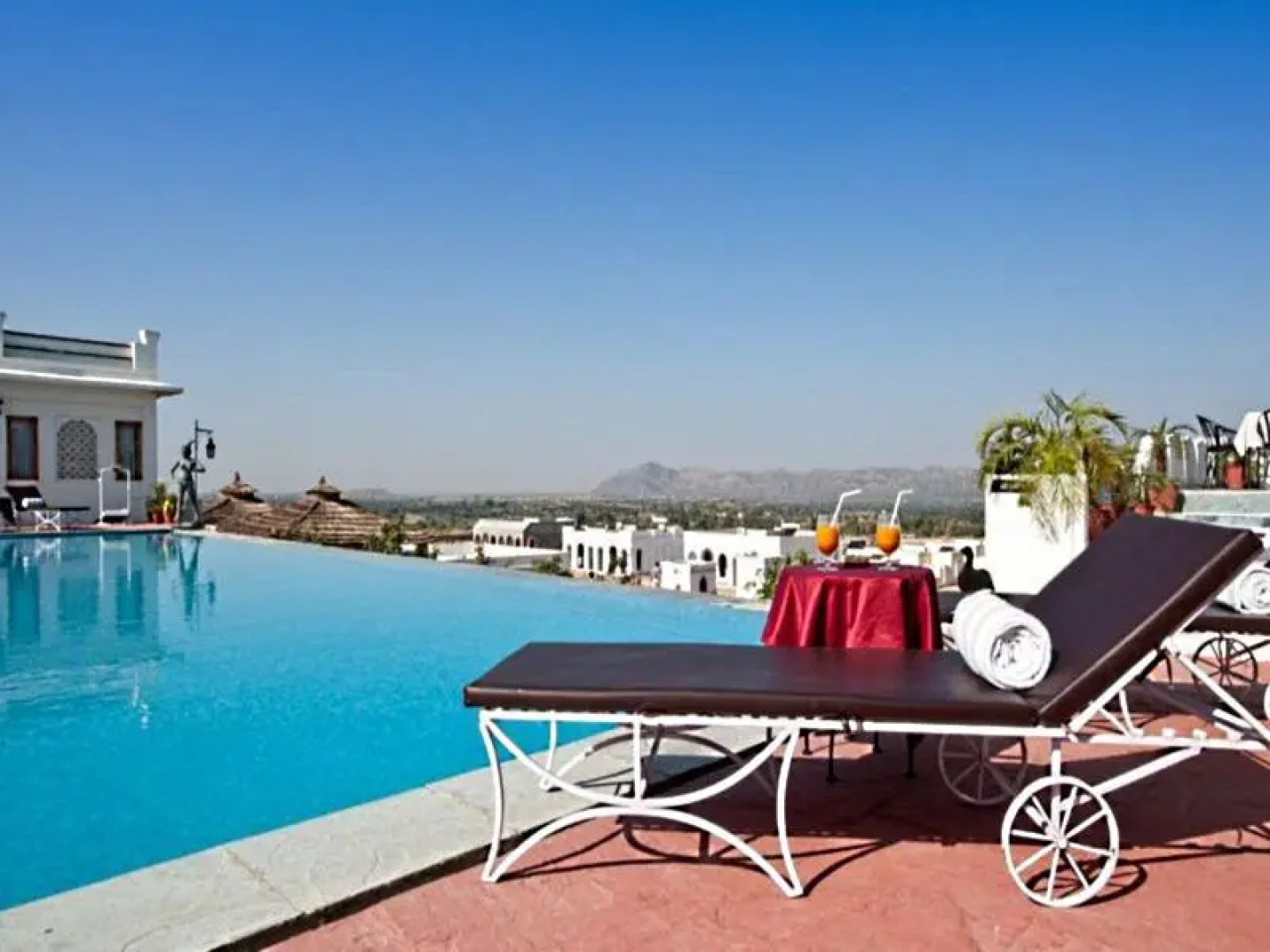 Aaram Bagh-Pushkar Villa