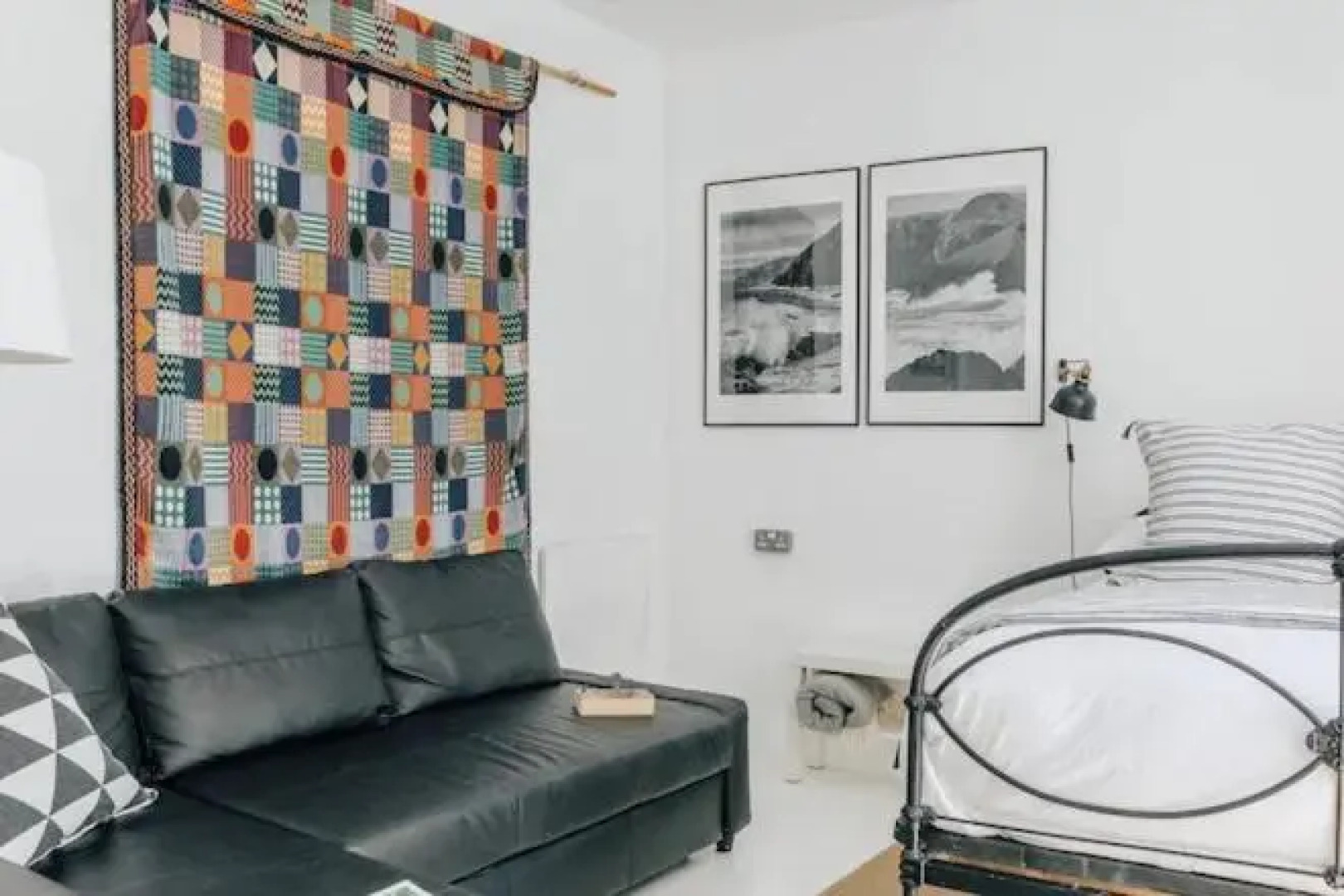 The Art Room Apartment