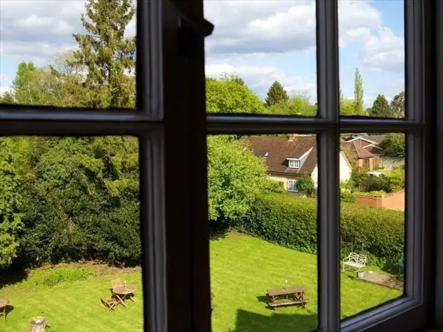 The Queens at Selborne